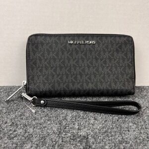 Michael Kors Jet Set Travel Wristlet Wallet Signature Logo Black Grey Silver
